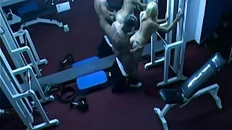 Horny folks fucking at the gym